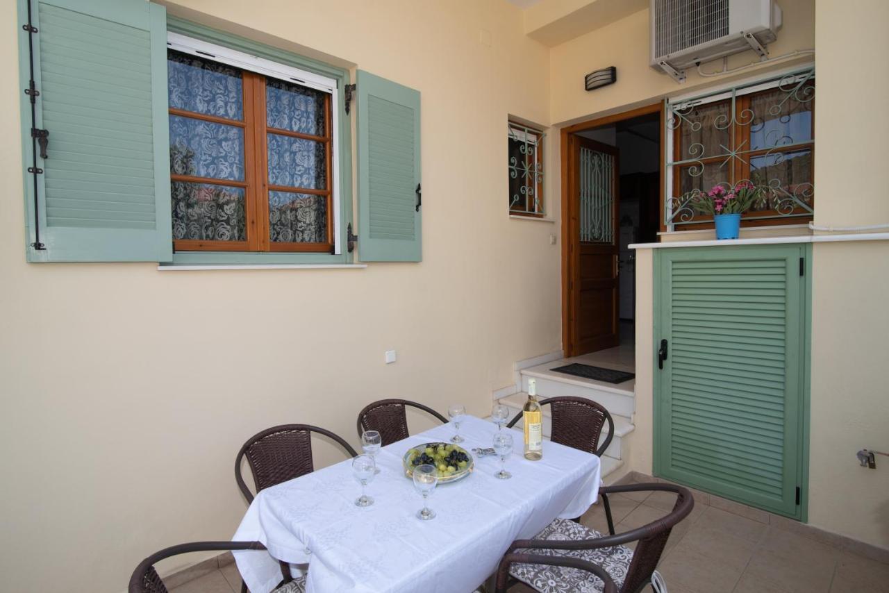 Katerina'S House Διαμέρισμα Βαθύ Εξωτερικό φωτογραφία